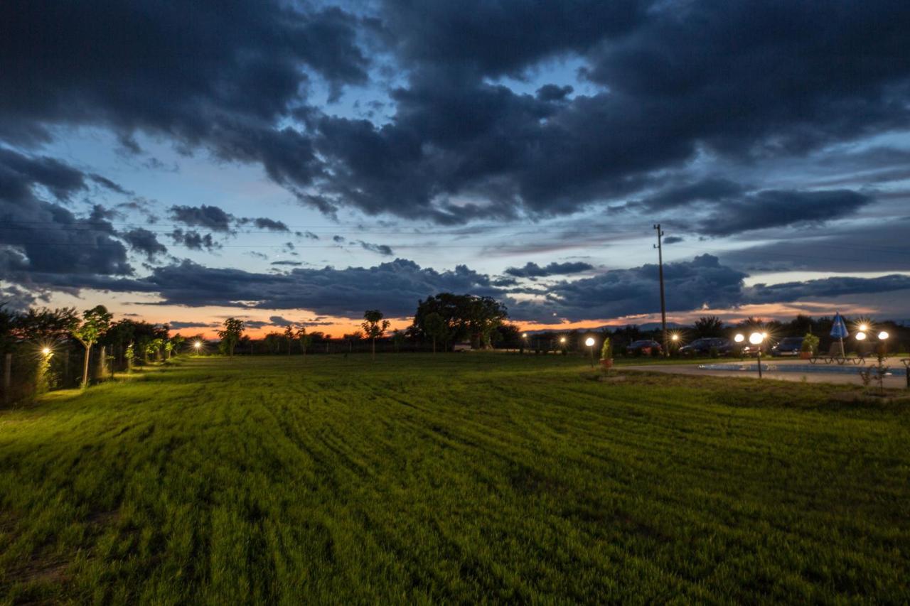 Kalekovets Hotel Sunrise מראה חיצוני תמונה
